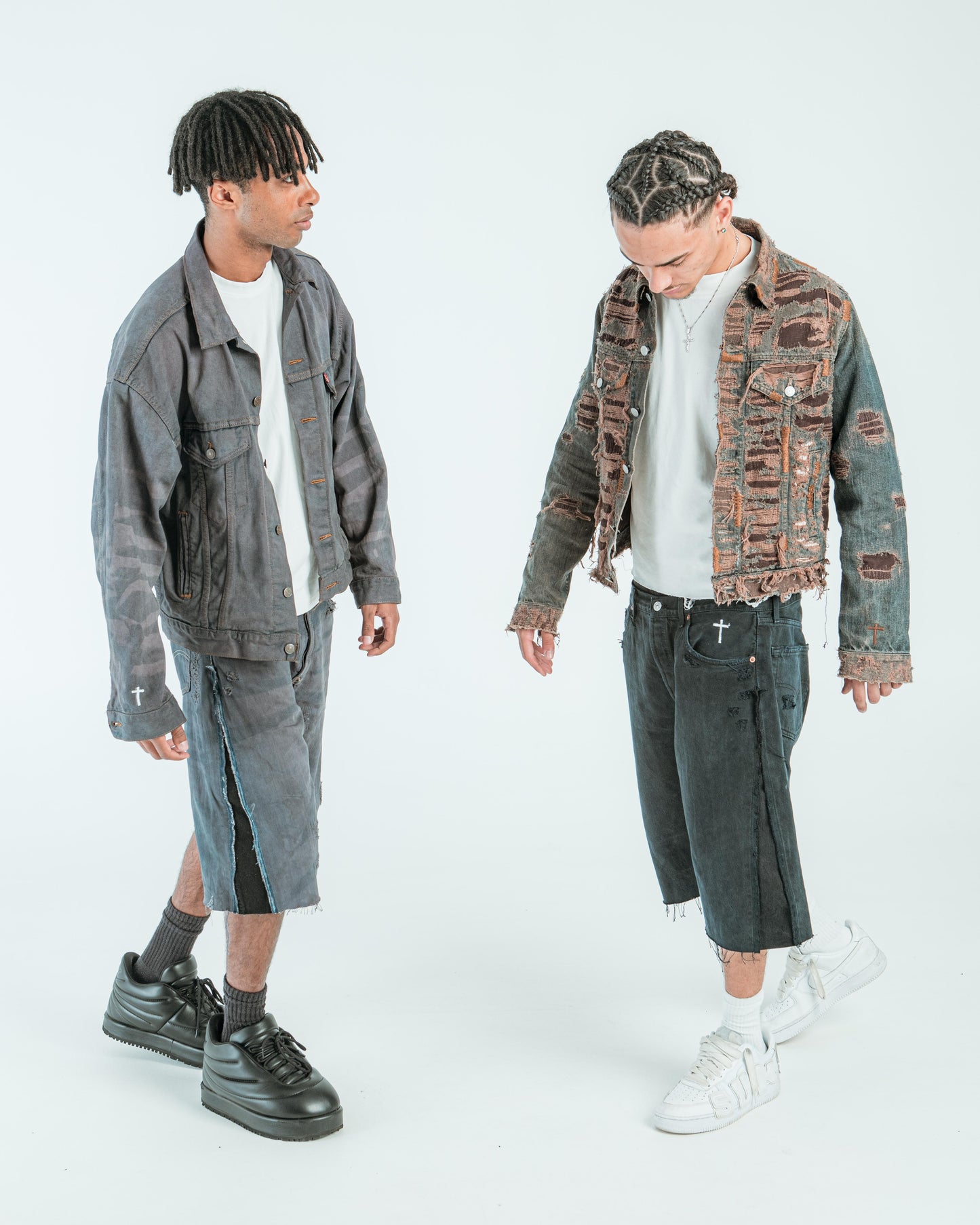 “GREY WASHED” JORTS