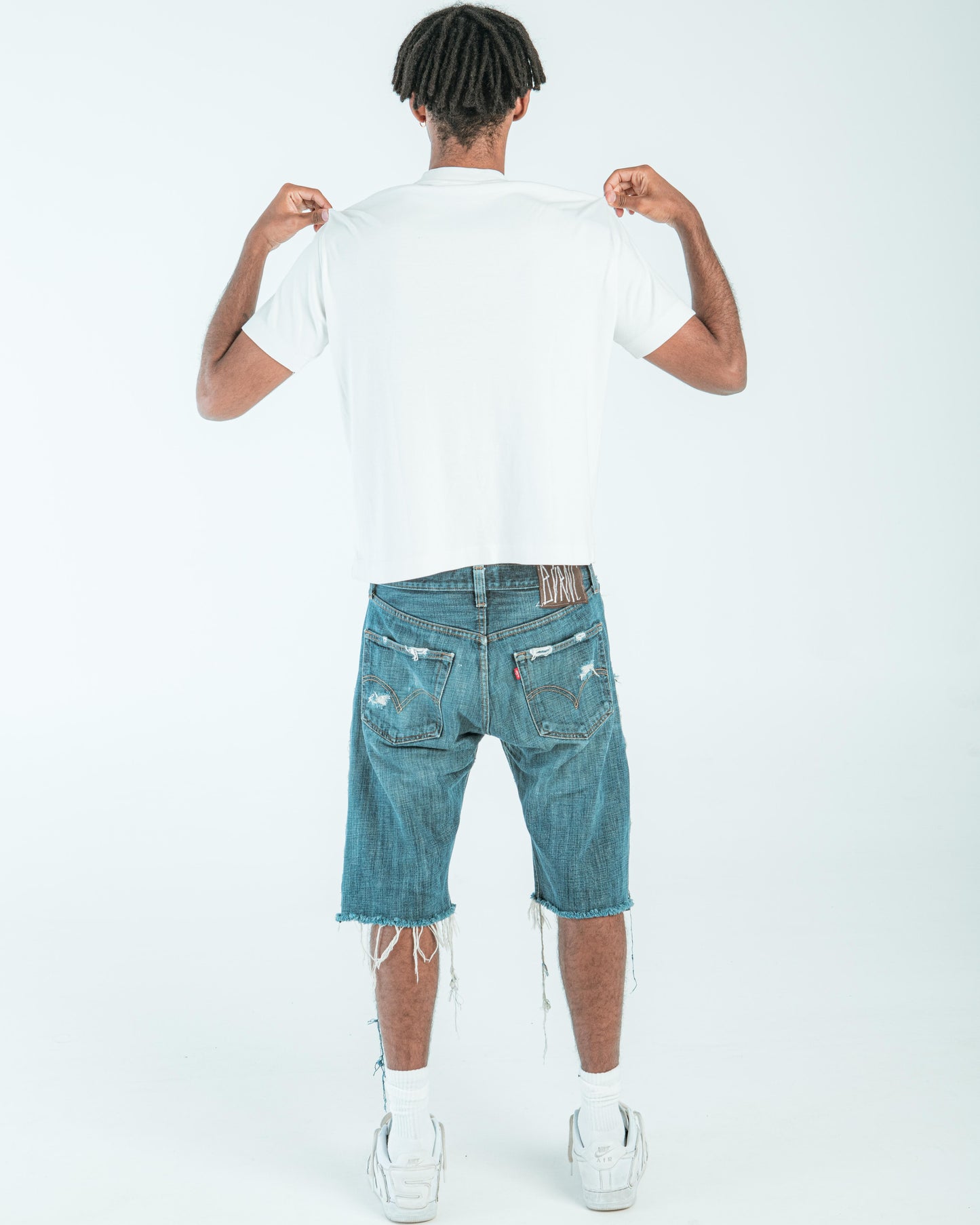 “DEEP BLUE” DISTRESSED JORTS