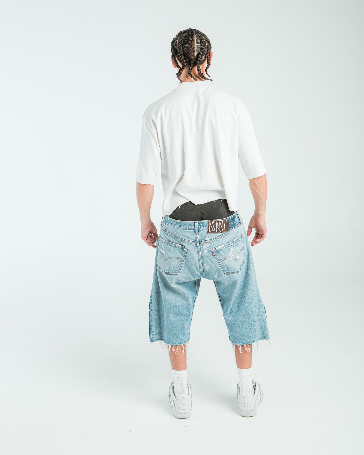 “LIGHT BLUE WASHED” DISTRESSED JORTS