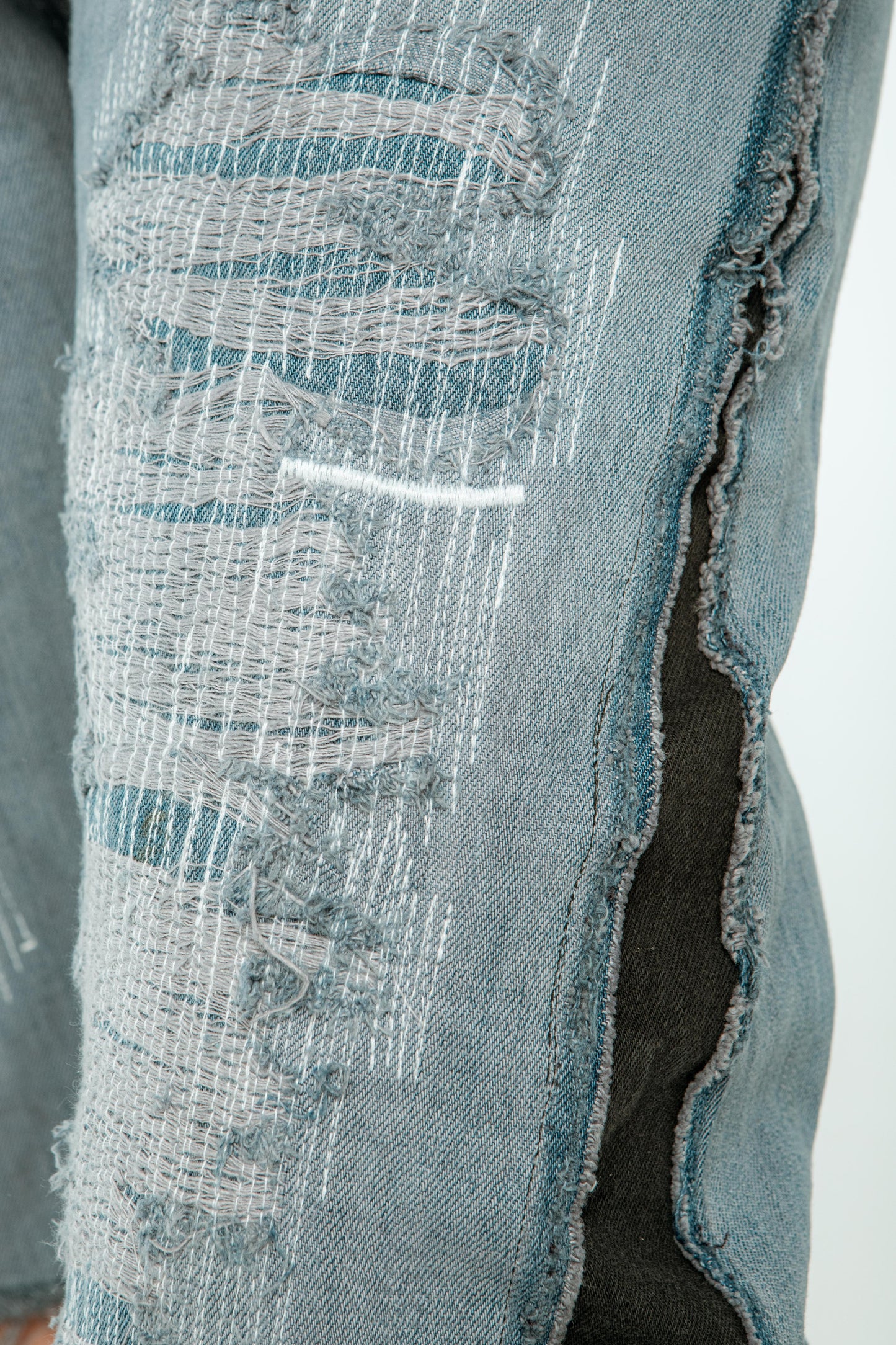 “GREY WASHED” DISTRESSED JORTS