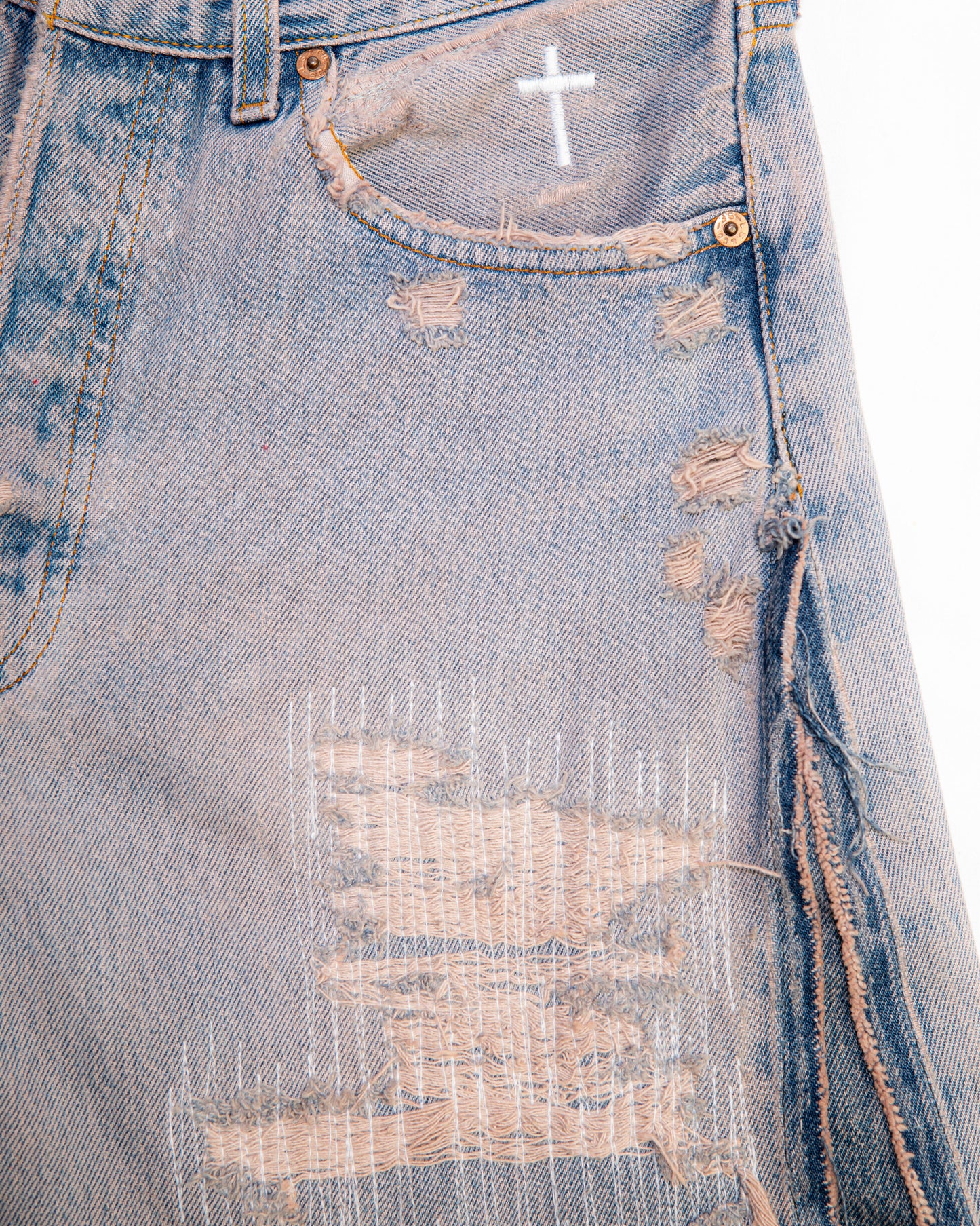 “SUNRISE” DISTRESSED JORTS