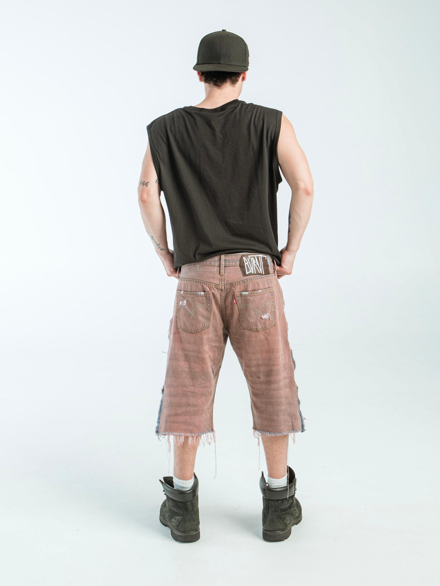 “RUST WASH” DISTRESSED JORTS