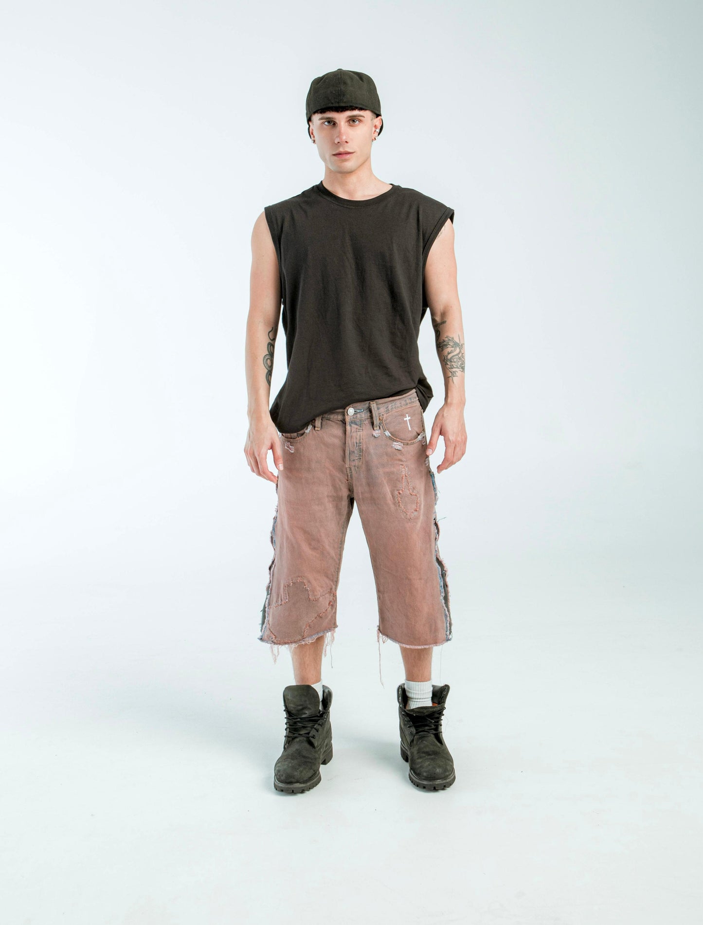 “RUST WASH” DISTRESSED JORTS