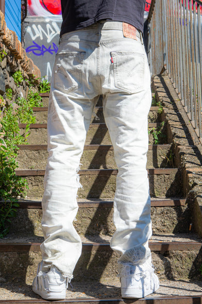 "BLEACHED WHITE" DISTRESSED JEANS