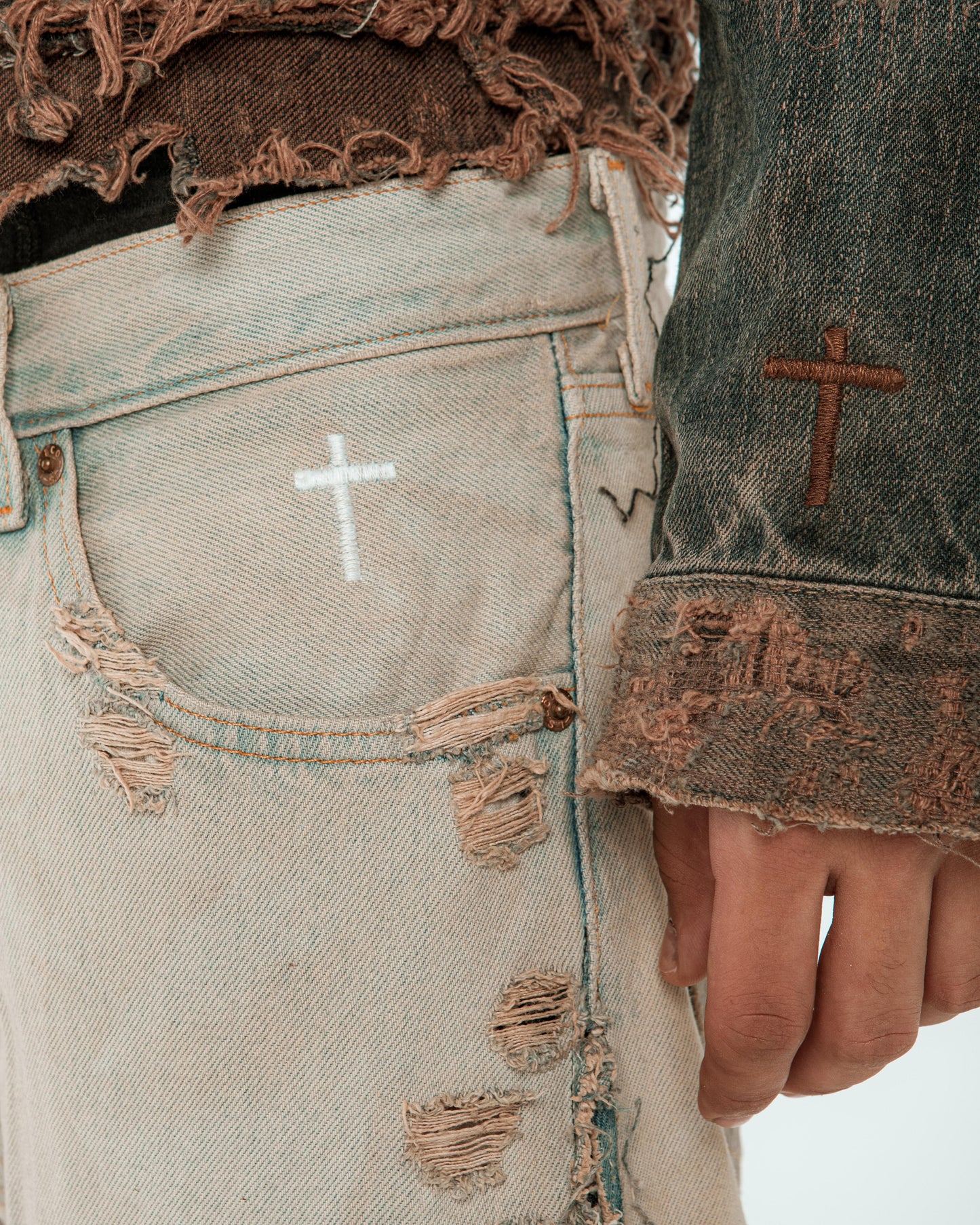 “BEIGE VINTAGE WASH” DISTRESSED JORTS”
